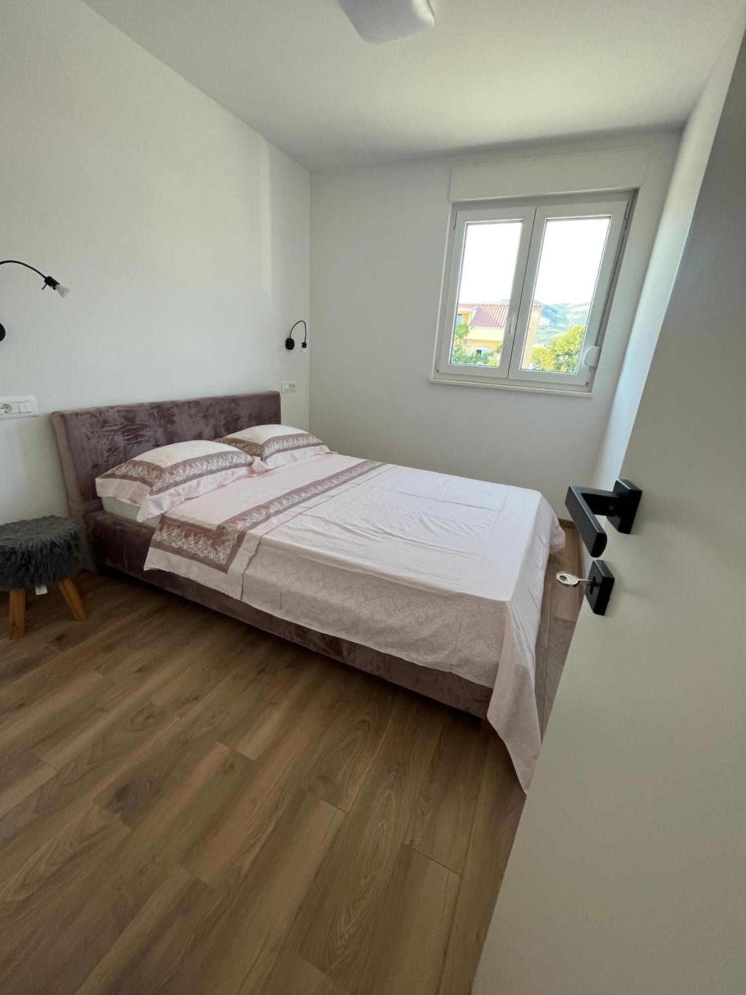 Apartment Giovani Kaštela Zewnętrze zdjęcie